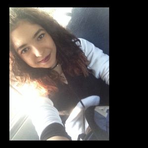 Meet your Posher, Nicole